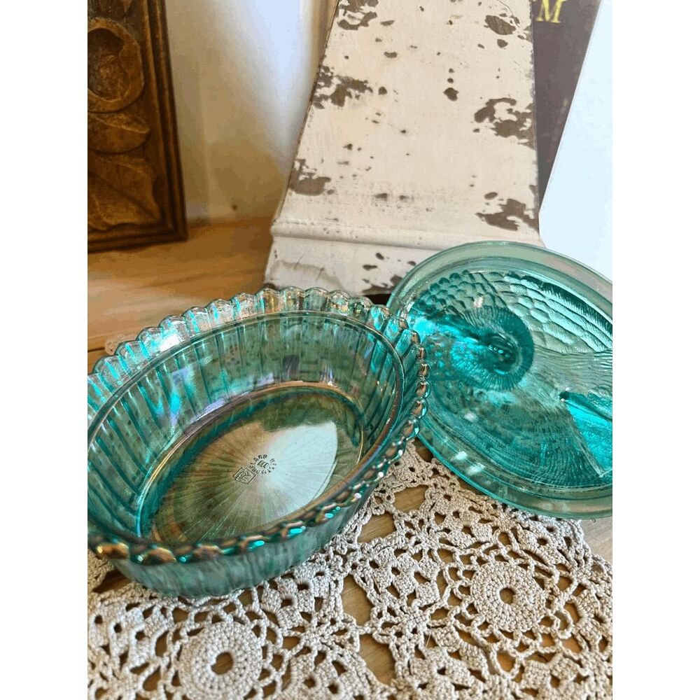 Teal Carnival Glass Rooster on Nest – Westmoreland Mold | Mosser USA - Picture 2 of 4